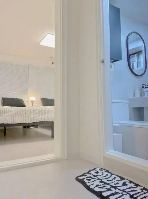 Hongik University Station 10 Minutes Walking Distance 3 Queen Beds For 6 People Σεούλ 0*,